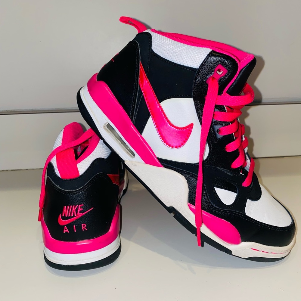 Nike Air 2013 Shoes Size 6.5 Youth (8woman)